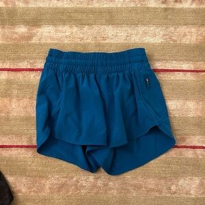 RIGHTLY ADVERTISED NOW - Aqua Blue Track That 3” short Lululemon, 8
